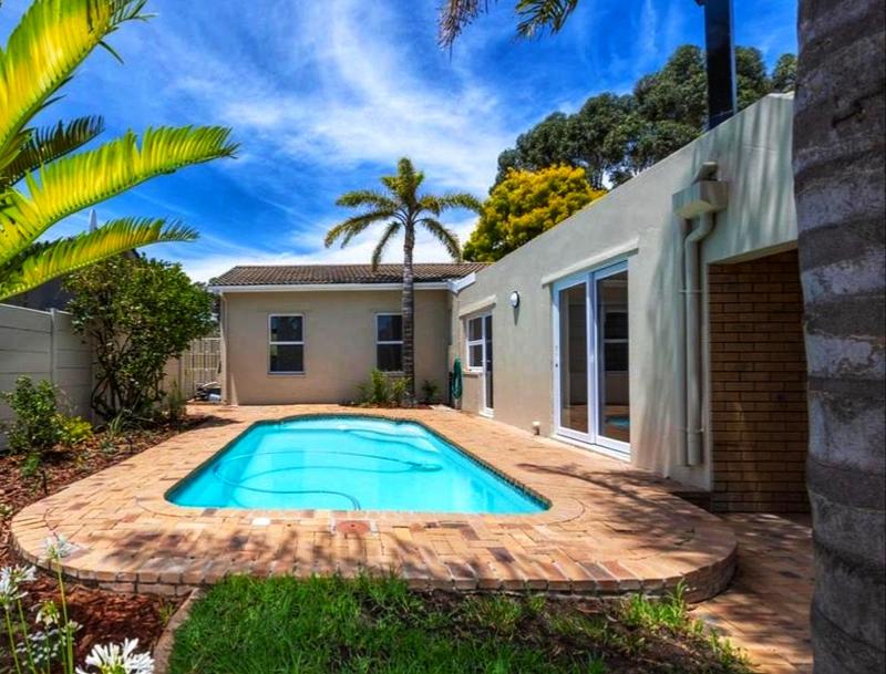 3 Bedroom Property for Sale in Wellway Park East Western Cape